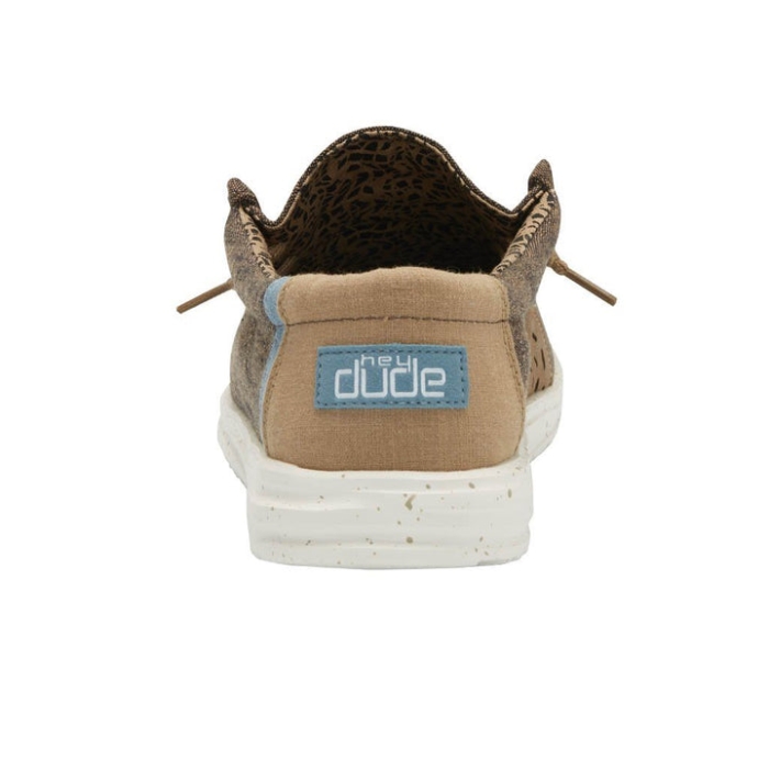 Wally Free Natural Cub Hey Dude